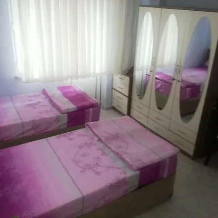 Marin Akademi Apart 酒店 恰纳卡莱