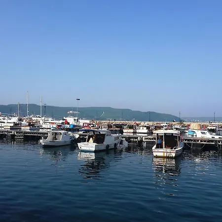 Marin Akademi Apart *