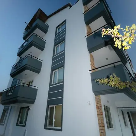 酒店 Marin Akademi Apart