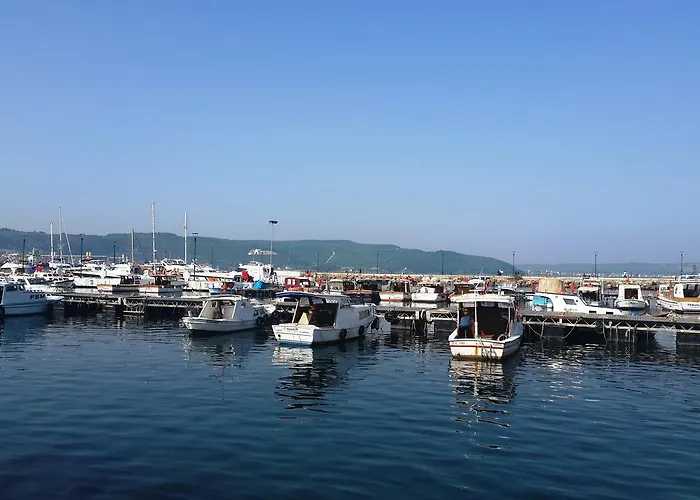 Marin Akademi Apart *