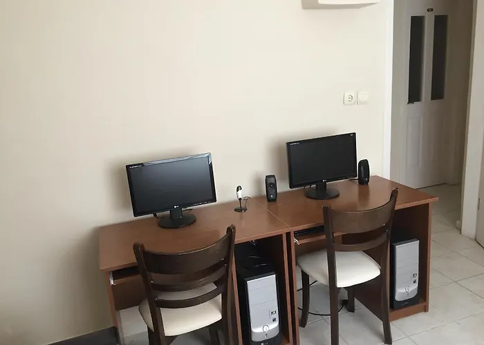 Marin Akademi Apart *