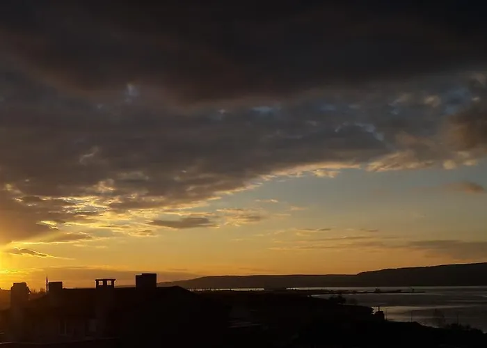 Hotel Marin Akademi Apart